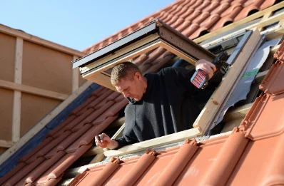 Pose de fenêtres de toit Velux à Charette-Varennes
